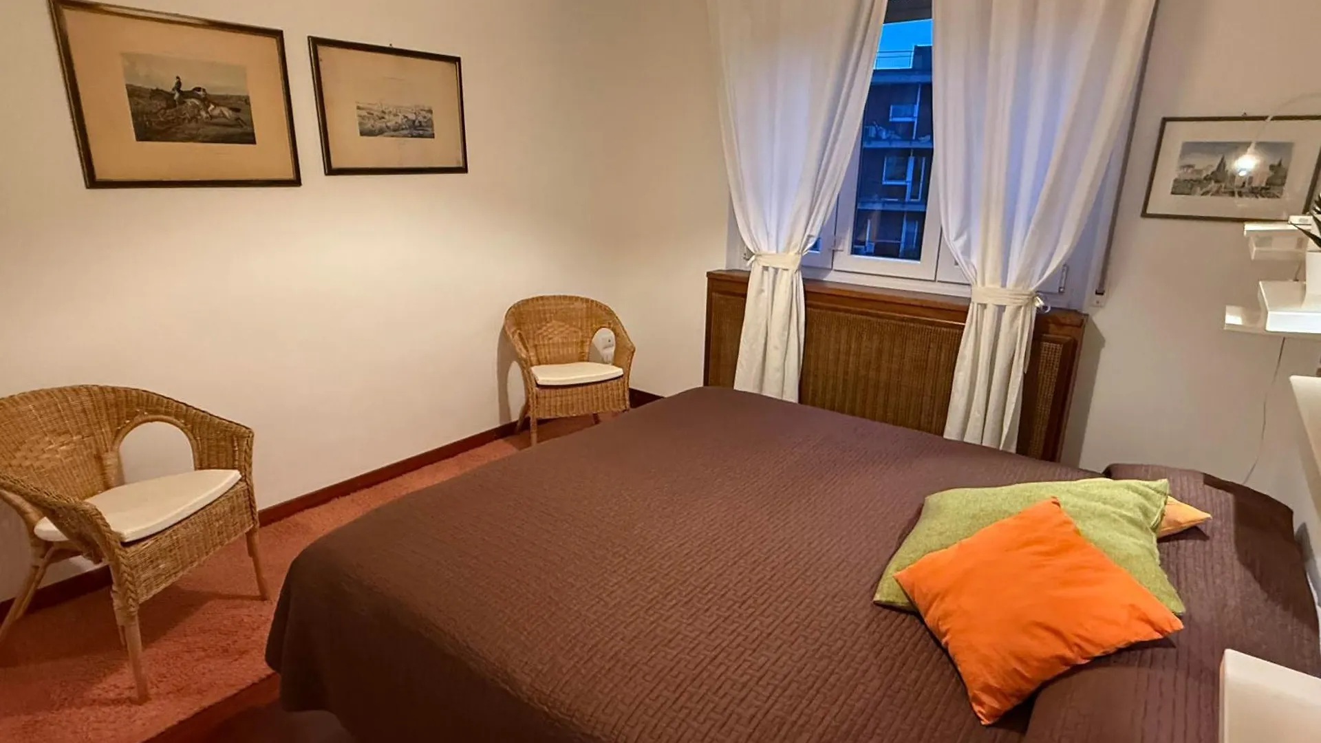 Appartamento Angera Milan Apartment